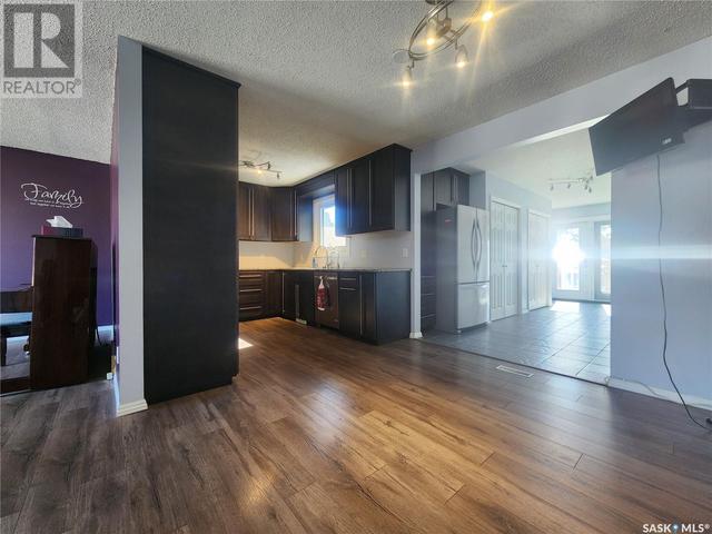 733 8th Avenue W, House detached with 4 bedrooms, 2 bathrooms and null parking in Melville SK | Image 15