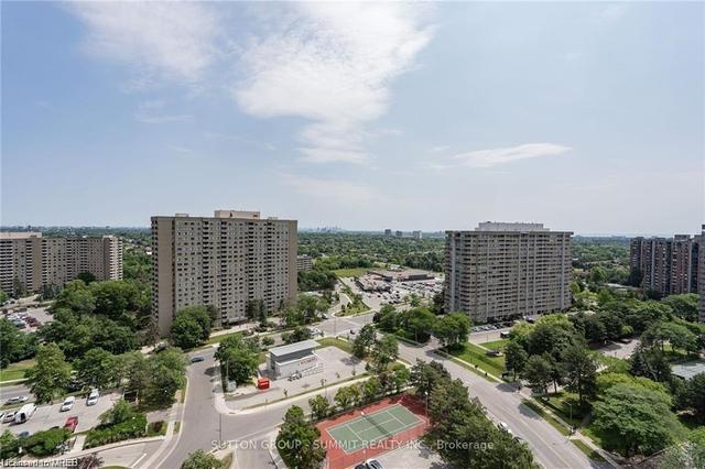 1912 - 3590 Kaneff Crescent, House attached with 2 bedrooms, 1 bathrooms and 2 parking in Mississauga ON | Image 27