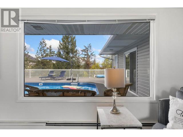 3305 Mcgregor Road, House detached with 3 bedrooms, 2 bathrooms and 6 parking in West Kelowna BC | Image 18