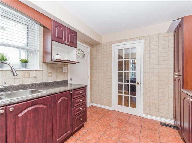 56 Ascolda Blvd, House detached with 3 bedrooms, 2 bathrooms and 2 parking in Toronto ON | Image 10