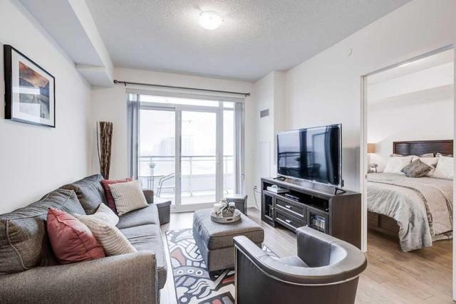 1306 - 2560 Eglinton Ave W, Condo with 1 bedrooms, 1 bathrooms and 1 parking in Mississauga ON | Image 11