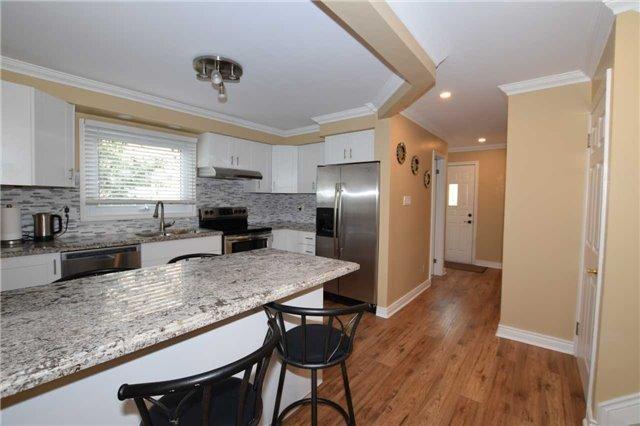 4262 Camaro Crt, House detached with 3 bedrooms, 2 bathrooms and 2 parking in Mississauga ON | Image 7