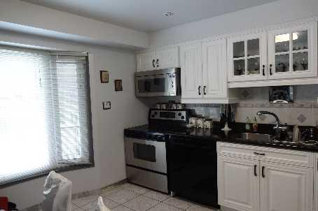 46 Redhead Cres, House attached with 4 bedrooms, 3 bathrooms and 2 parking in Toronto ON | Image 2