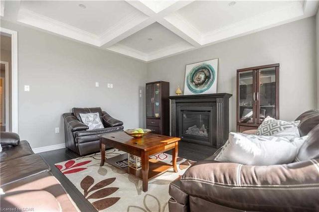 219 Ambrous Cres, House detached with 4 bedrooms, 5 bathrooms and 4 parking in Guelph ON | Image 10