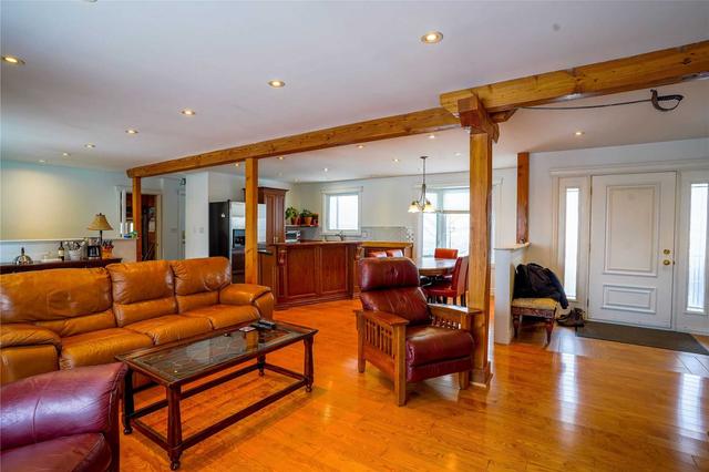 8098 Tenth Line, House detached with 3 bedrooms, 2 bathrooms and 15 parking in Halton Hills ON | Image 16