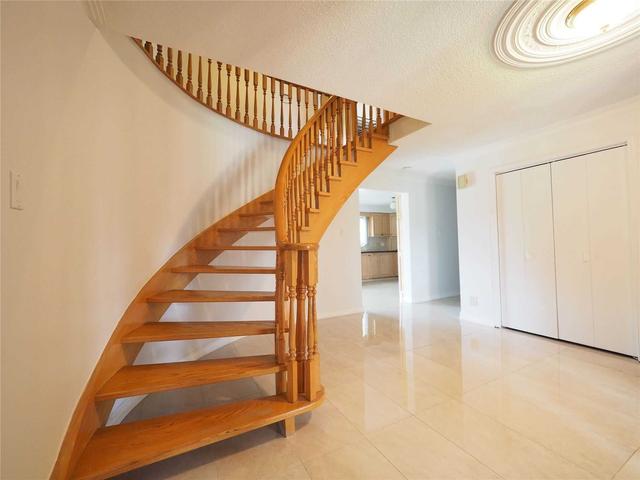 30 Edmonton Rd, House detached with 4 bedrooms, 4 bathrooms and 4 parking in Toronto ON | Image 11
