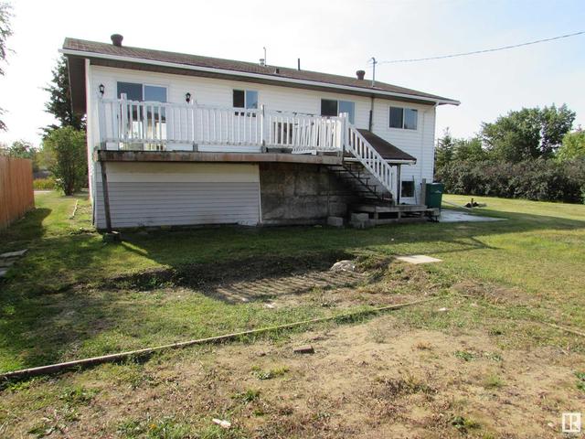 404 Main St, House detached with 5 bedrooms, 2 bathrooms and null parking in Sturgeon County AB | Image 37