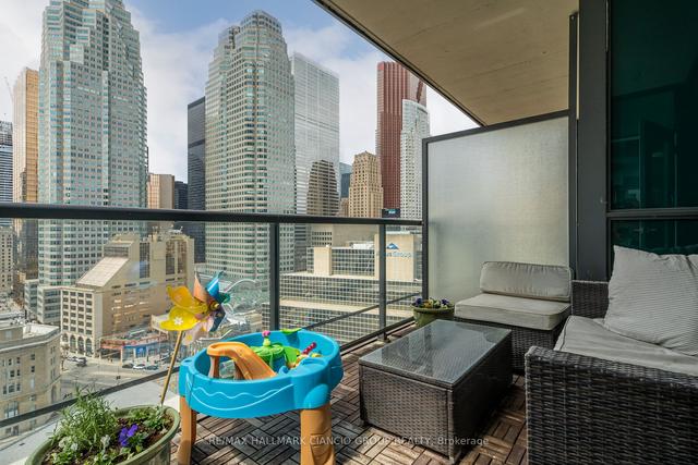 2104 - 1 Scott St, Condo with 2 bedrooms, 2 bathrooms and 1 parking in Toronto ON | Image 20