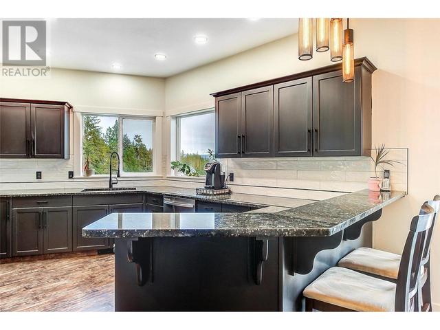 1007 Aurora Heights, House detached with 6 bedrooms, 3 bathrooms and 2 parking in West Kelowna BC | Image 14