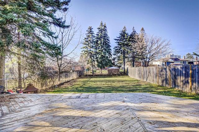 104 Haileybury Dr, House detached with 3 bedrooms, 1 bathrooms and 3 parking in Toronto ON | Image 20