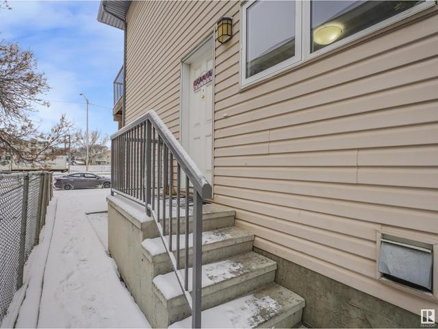 1 - 11841 97 St Nw, House attached with 3 bedrooms, 2 bathrooms and null parking in Edmonton AB | Image 4