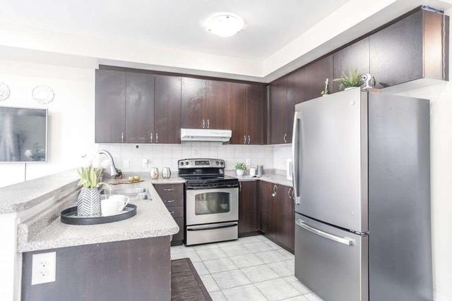 60 Soccavo Cres, Townhouse with 3 bedrooms, 4 bathrooms and 2 parking in Brampton ON | Image 14