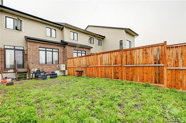 170 Mattingly Way, Townhouse with 3 bedrooms, 3 bathrooms and 3 parking in Ottawa ON | Image 27