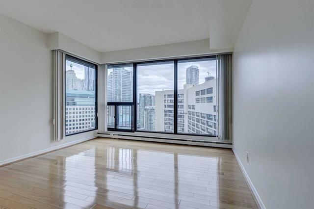 3506 - 65 Harbour Sq, Condo with 2 bedrooms, 2 bathrooms and 1 parking in Toronto ON | Image 22