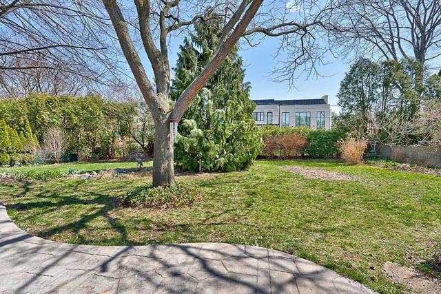 1454 Willowdown Rd, House detached with 4 bedrooms, 2 bathrooms and 6 parking in Oakville ON | Image 27