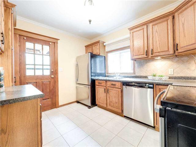 140 Ottawa St S, House detached with 4 bedrooms, 3 bathrooms and 3 parking in Hamilton ON | Image 16