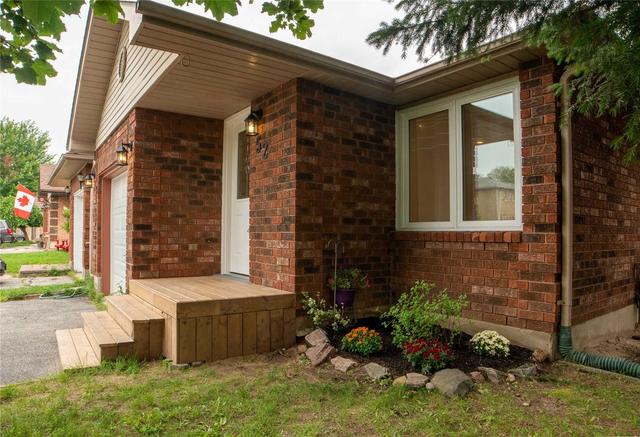 52 Geddes Cres, House detached with 2 bedrooms, 2 bathrooms and 3 parking in Barrie ON | Image 12