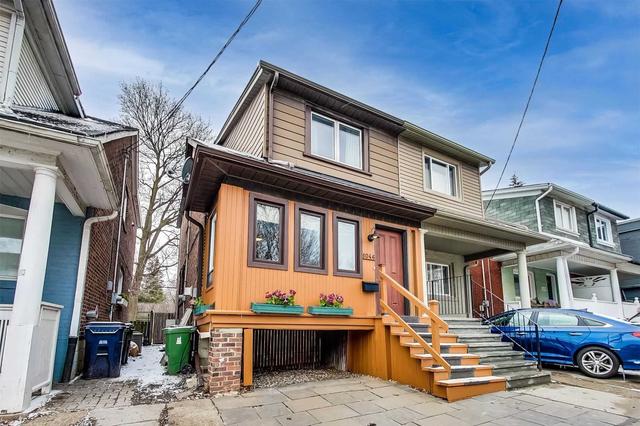 1046 Mt Pleasant Rd, House semidetached with 3 bedrooms, 2 bathrooms and 0 parking in Toronto ON | Image 1
