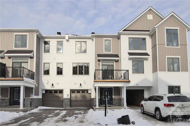 738 Chromite Private, Townhouse with 2 bedrooms, 2 bathrooms and 2 parking in Ottawa ON | Image 1