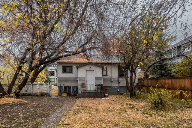 841 Mcpherson Road Ne, House detached with 4 bedrooms, 2 bathrooms and 2 parking in Calgary AB | Image 2