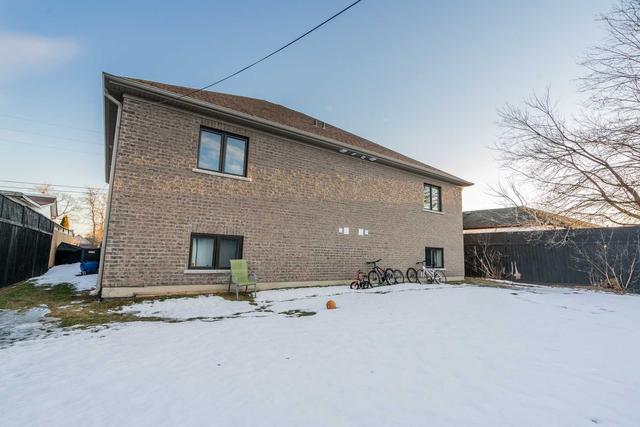 222 Toronto Ave, House detached with 2 bedrooms, 2 bathrooms and 3 parking in Oshawa ON | Image 5