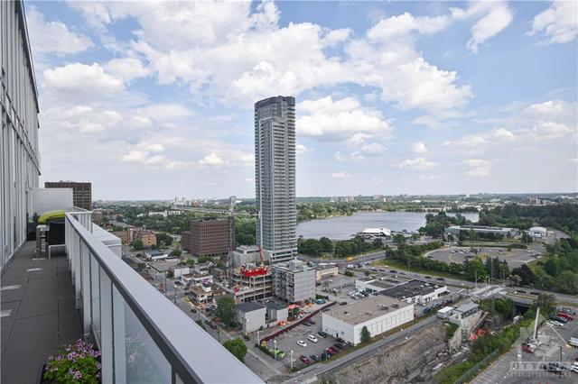 2001 - 111 Champagne Avenue, Condo with 2 bedrooms, 3 bathrooms and 2 parking in Ottawa ON | Image 23
