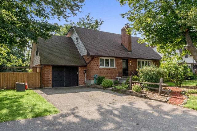 82 Acton Blvd, House detached with 3 bedrooms, 2 bathrooms and 6 parking in Halton Hills ON | Image 1