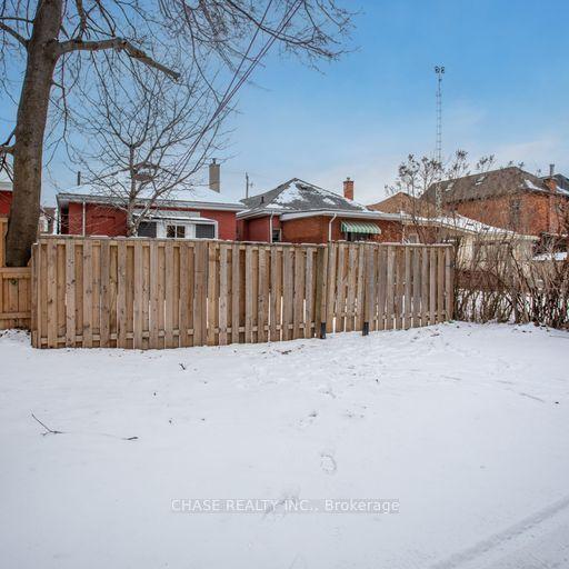 73 Cedar Ave, House detached with 2 bedrooms, 1 bathrooms and 2 parking in Hamilton ON | Image 22