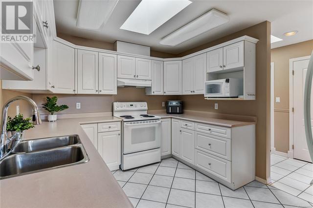406 - 275 First St, Condo with 2 bedrooms, 2 bathrooms and 1 parking in Duncan BC | Image 10