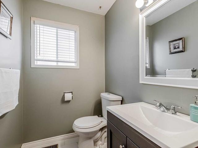 53 Coronation Circ, House detached with 4 bedrooms, 4 bathrooms and 4 parking in Brampton ON | Image 7