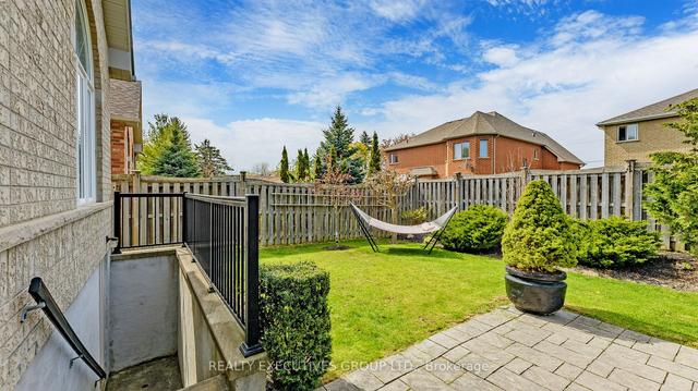 48 Timber Valley Ave, House detached with 3 bedrooms, 2 bathrooms and 4 parking in Richmond Hill ON | Image 21