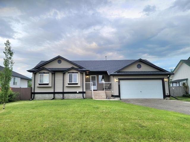 112 3 Street Ne, House detached with 4 bedrooms, 3 bathrooms and 6 parking in Rocky View County AB | Card Image