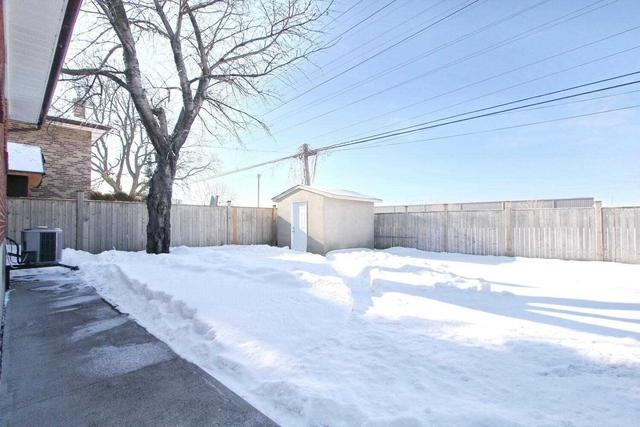 39 Mercury Rd, House detached with 3 bedrooms, 3 bathrooms and 5 parking in Toronto ON | Image 35