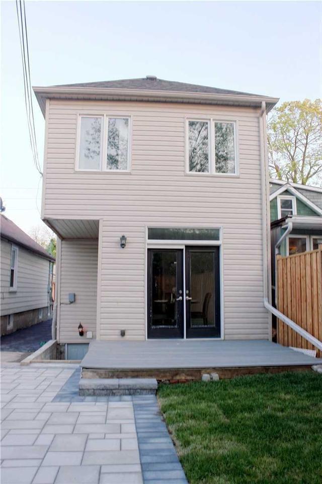 838 Sammon Ave, House detached with 3 bedrooms, 4 bathrooms and 1 parking in Toronto ON | Image 21