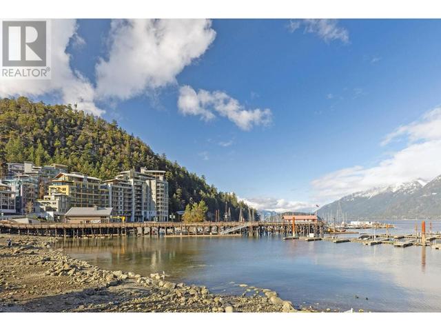 209 - 6688 Royal Avenue, Condo with 1 bedrooms, 1 bathrooms and 1 parking in West Vancouver BC | Image 22