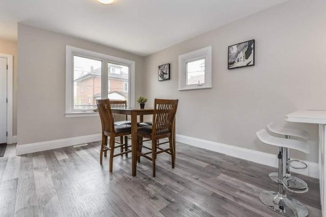 27 Verney St, House detached with 3 bedrooms, 1 bathrooms and 6 parking in Guelph ON | Image 3