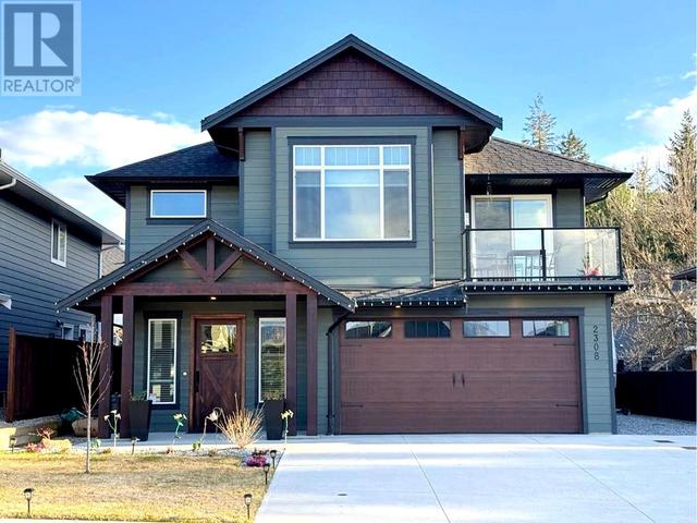 2308 4b Avenue Se, House detached with 4 bedrooms, 3 bathrooms and 2 parking in Salmon Arm BC | Image 1