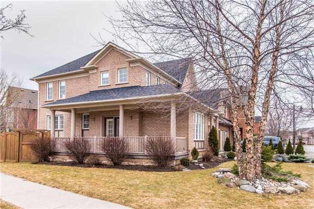 89 Skywood Dr, House detached with 4 bedrooms, 3 bathrooms and 2 parking in Richmond Hill ON | Image 2