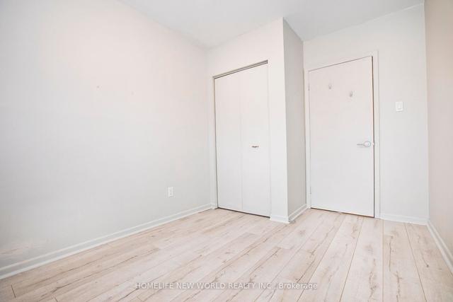 2 Lesgay Cres, House detached with 3 bedrooms, 2 bathrooms and 3 parking in Toronto ON | Image 10