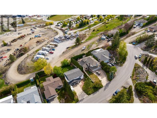 2161 Shamrock Drive, House detached with 4 bedrooms, 2 bathrooms and 2 parking in West Kelowna BC | Image 44