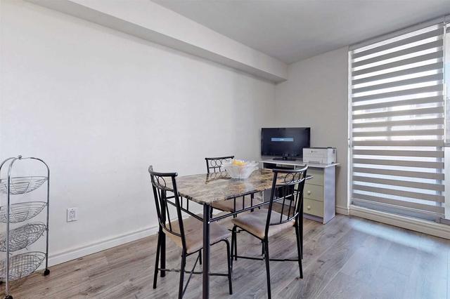 2704 - 5 Massey Sq, Condo with 2 bedrooms, 1 bathrooms and 0 parking in Toronto ON | Image 32