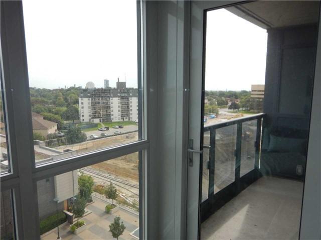 601 - 9 Valhalla Inn Rd, Condo with 1 bedrooms, 1 bathrooms and 1 parking in Toronto ON | Image 4