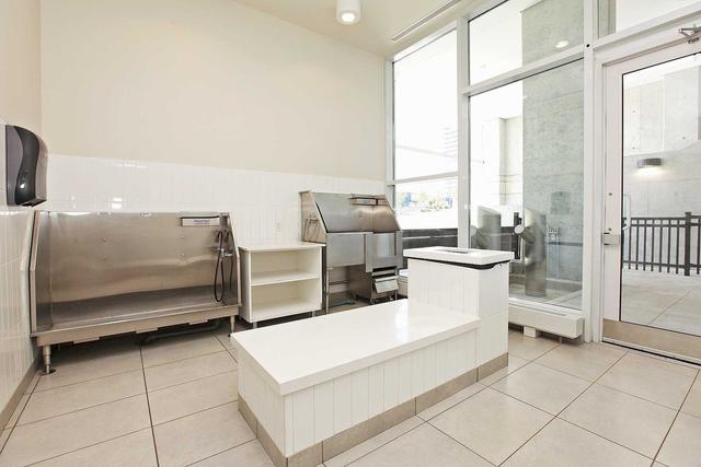 th05 - 25 Singer Crt, Townhouse with 3 bedrooms, 3 bathrooms and 1 parking in Toronto ON | Image 29