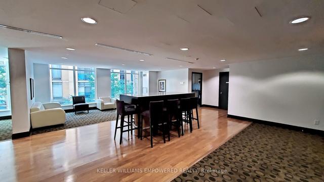 809 - 8 Scollard St, Condo with 0 bedrooms, 1 bathrooms and 0 parking in Toronto ON | Image 30