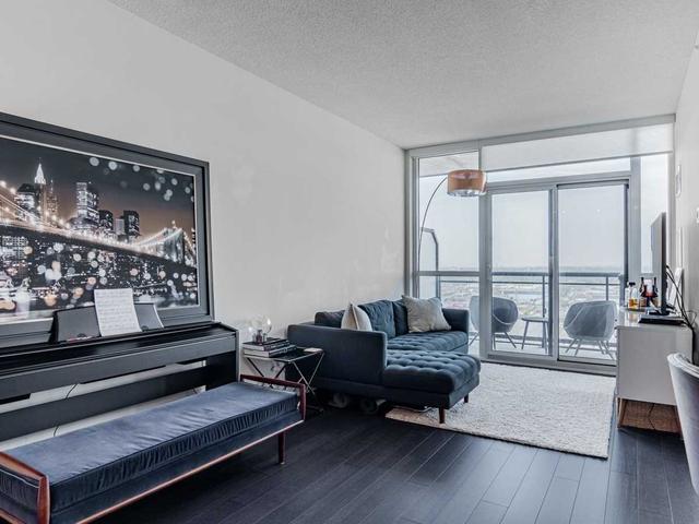 2306 - 3975 Grand Park Dr, Condo with 1 bedrooms, 1 bathrooms and 1 parking in Mississauga ON | Image 3