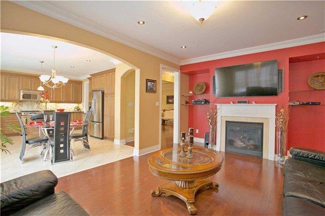 61 Dimarino Dr, House detached with 4 bedrooms, 5 bathrooms and 4 parking in Vaughan ON | Image 11