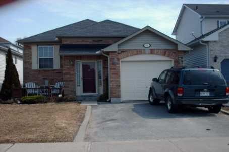 44 Moir Cres, House detached with 3 bedrooms, 2 bathrooms and 2 parking in Barrie ON | Image 1