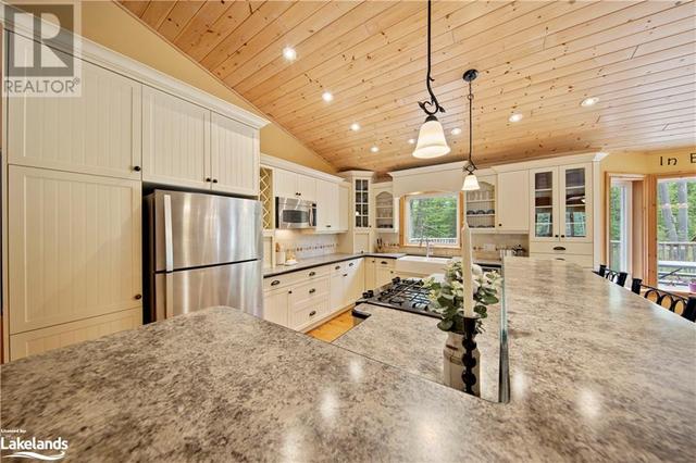1140 Camel Lake Road, House detached with 6 bedrooms, 3 bathrooms and 22 parking in Muskoka Lakes ON | Image 24