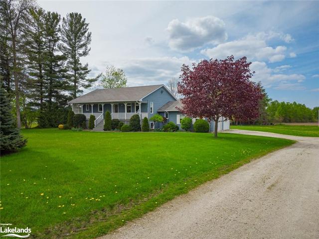 7304 36/37 Nottawasaga Sideroad, House detached with 4 bedrooms, 2 bathrooms and 12 parking in Clearview ON | Card Image