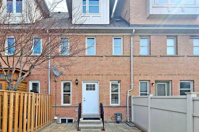 38 Ellesmere St, House attached with 3 bedrooms, 5 bathrooms and 2 parking in Richmond Hill ON | Image 1